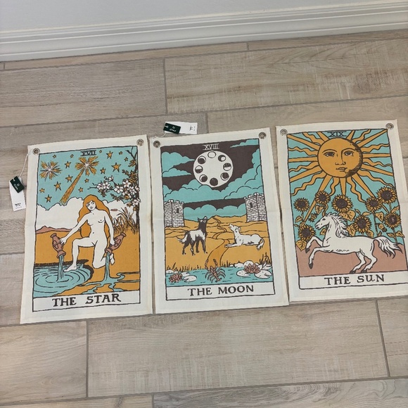 NWT UO Tarot Card Tapestry Set of 3 , The Sun, Moon and Star, Boho, Artsy - Picture 1 of 4